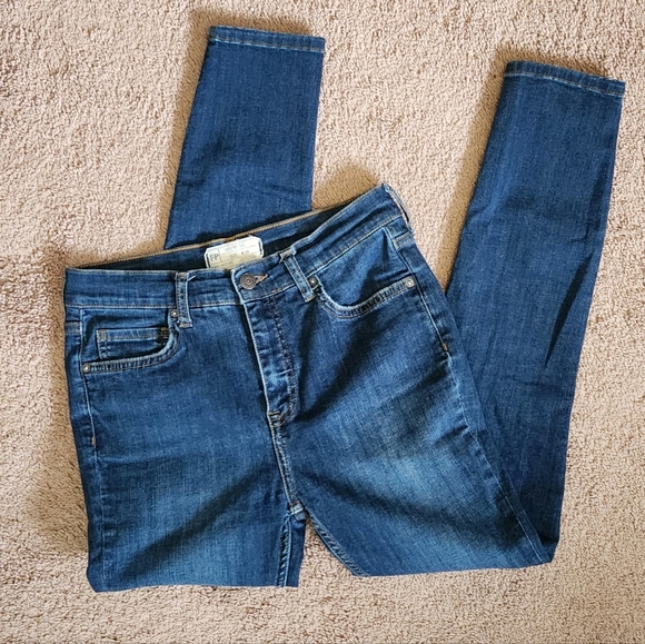 Free People High Rise Busted Knee Cropped Skinny Jeans, Medium Wash,  Size 28 - Picture 2 of 11